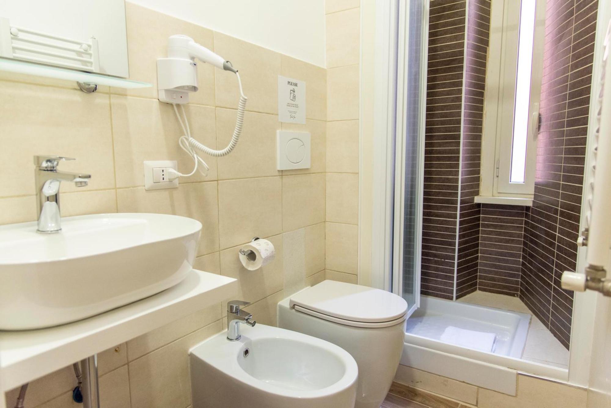 Susy'S Guest House - Room Spagna Rome Exterior photo